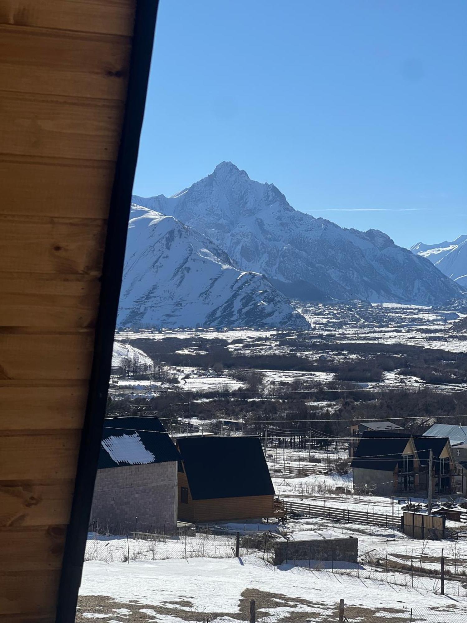 Sunset Cottage Kazbegi ภายนอก รูปภาพ
