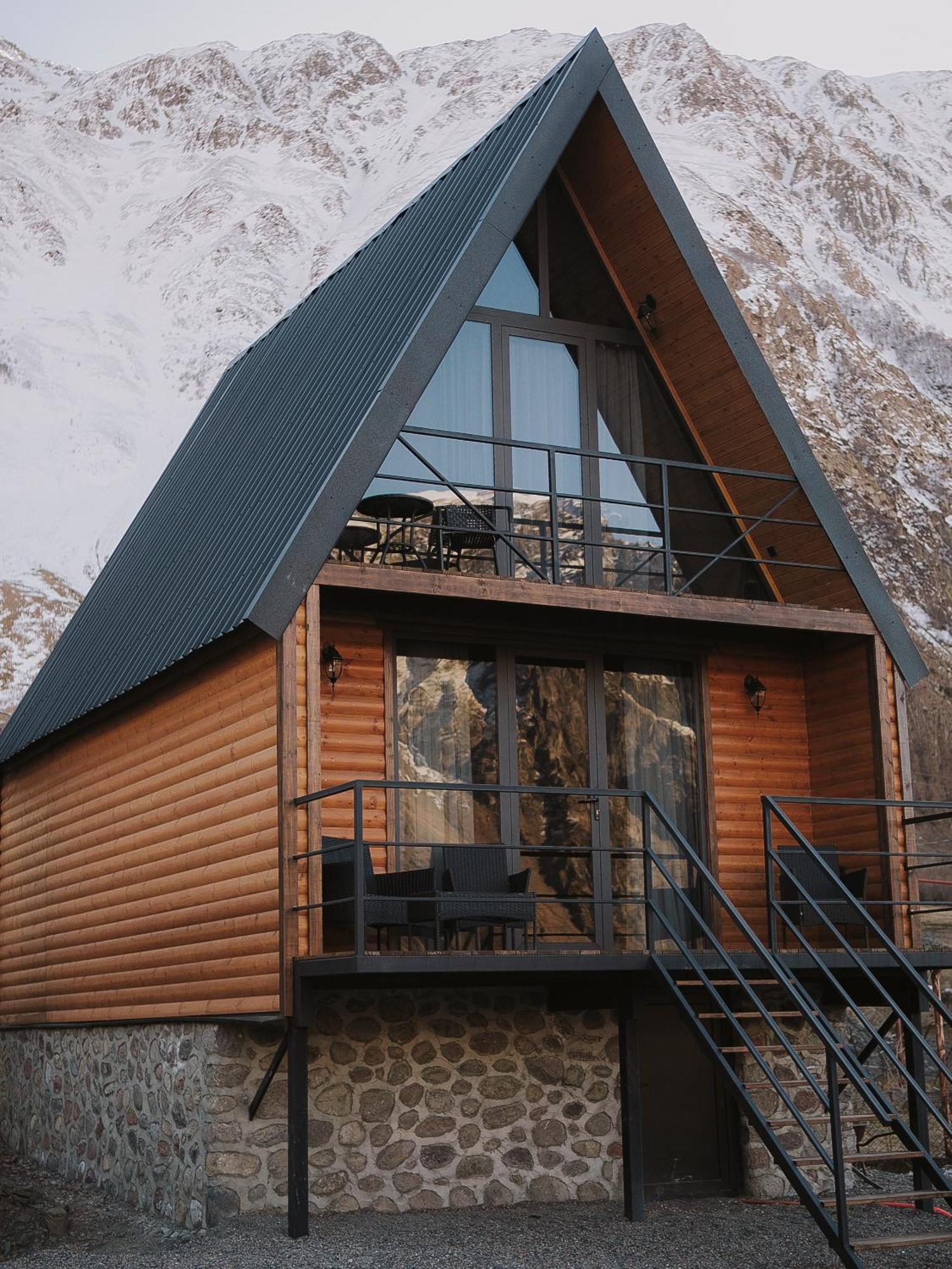 Sunset Cottage Kazbegi ภายนอก รูปภาพ