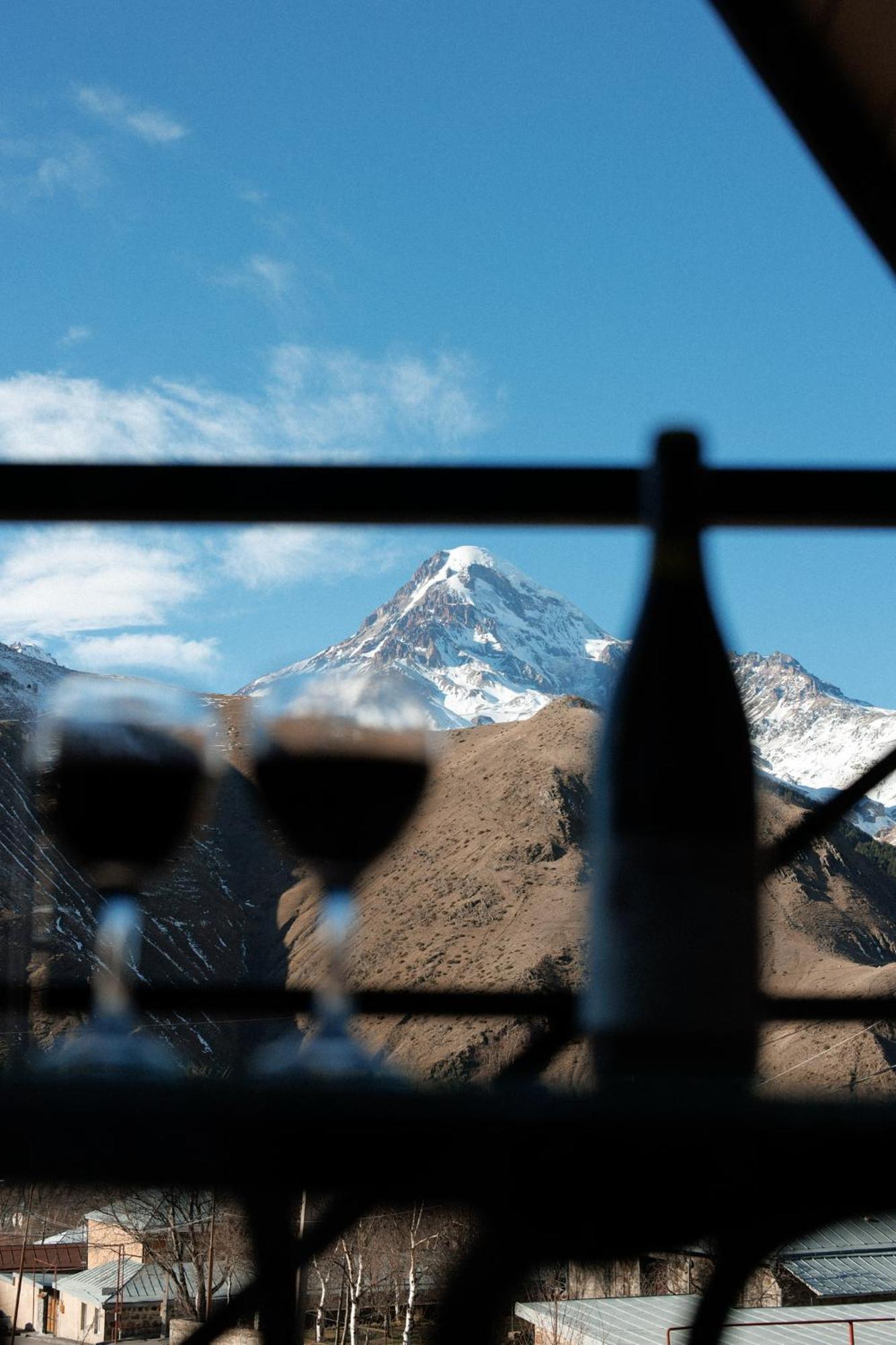 Sunset Cottage Kazbegi ภายนอก รูปภาพ