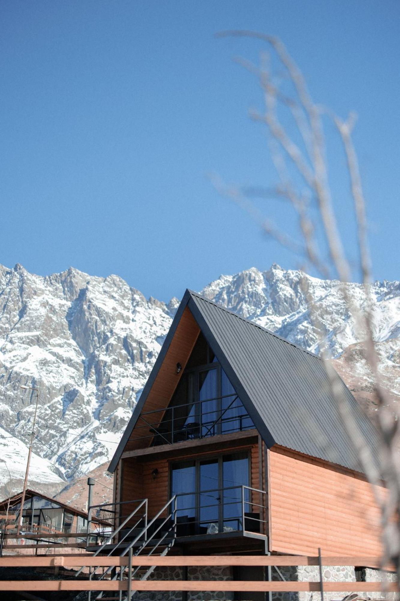 Sunset Cottage Kazbegi ภายนอก รูปภาพ