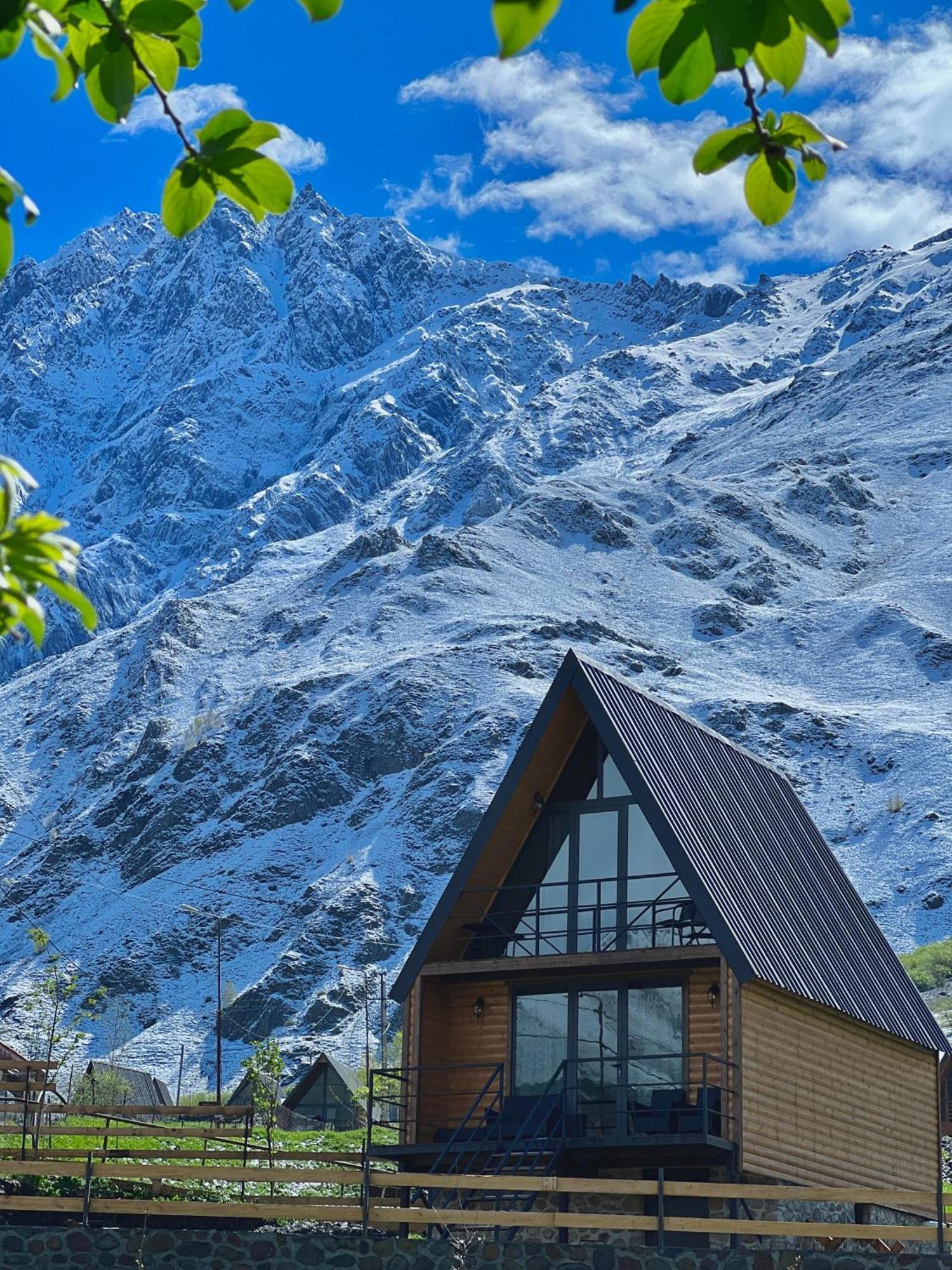 Sunset Cottage Kazbegi ภายนอก รูปภาพ