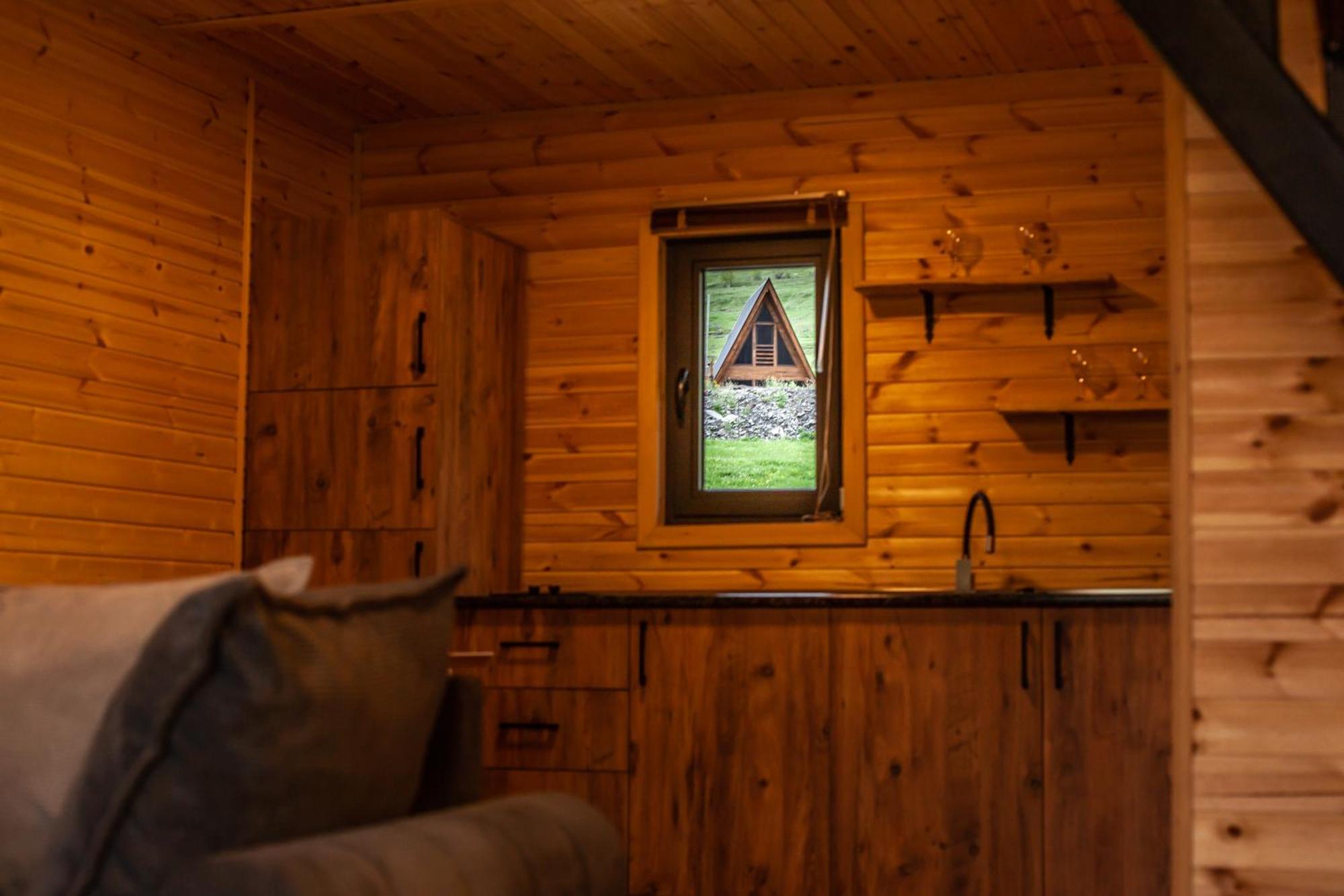 Sunset Cottage Kazbegi ภายนอก รูปภาพ