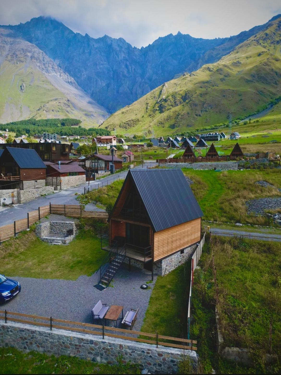 Sunset Cottage Kazbegi ภายนอก รูปภาพ